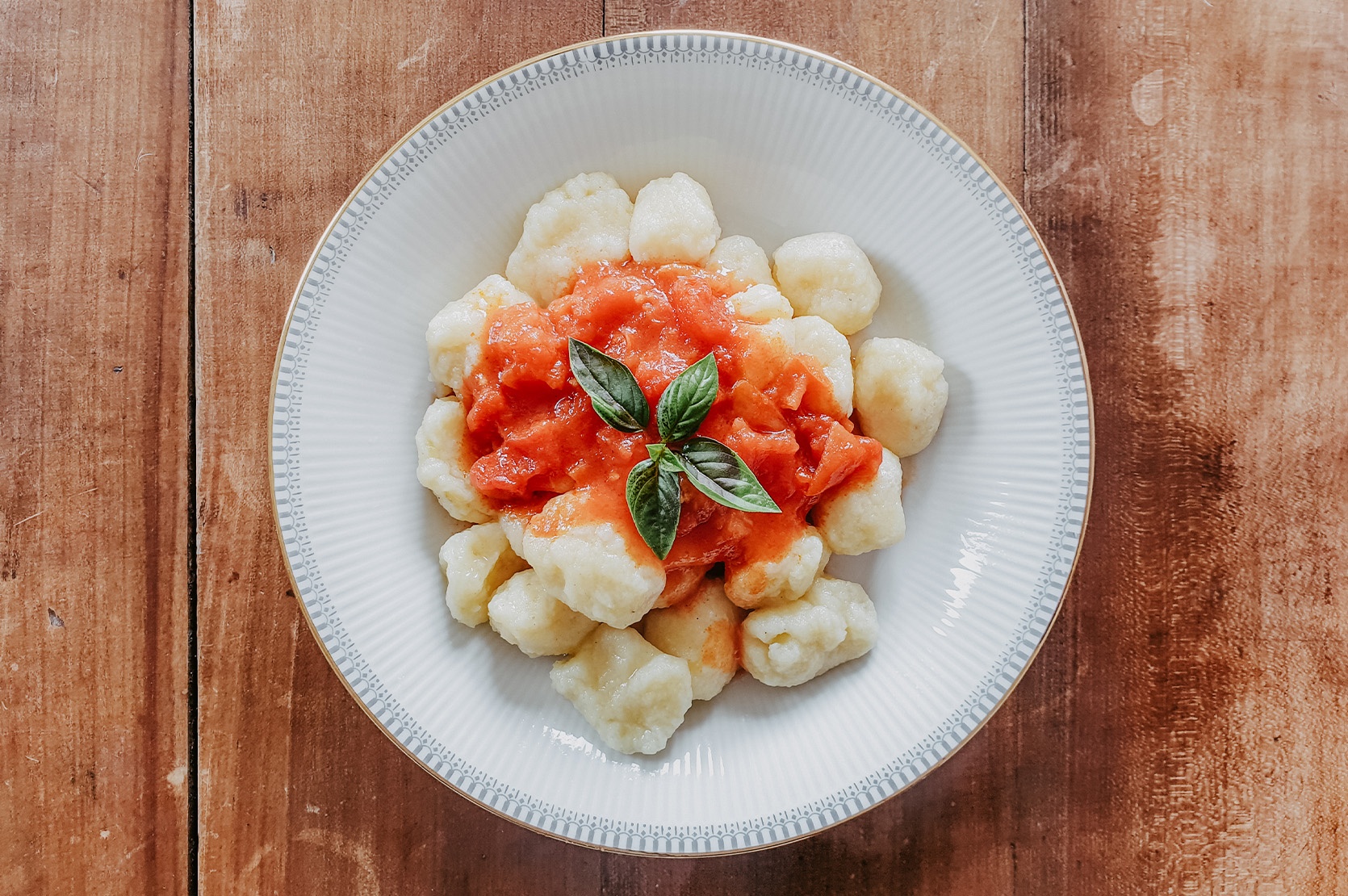 Gnocchi. Heute mit Tomatensauce.
